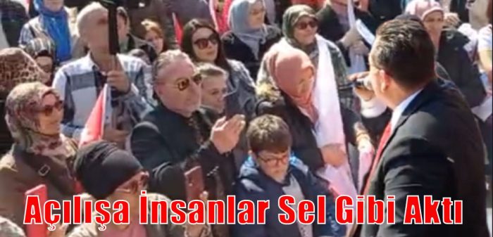 Akçakoca Belediye Başkanı  Okan Yanmaz, Seçim Bürosu Açılışında Geçmiş Dönem Belediye Başkanlarını Eleştirdi