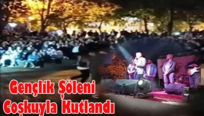 Gençlik Şöleni olarak düzenlenen konser programı saat 20’de başlarken, amfi tiyatroda konseri izlemeye gelen gençler saatlerce eğlendi.