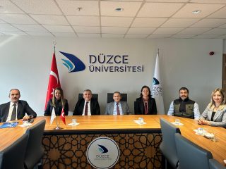 DÜZCE ÜNİVERSİTESİ VE AKÇAKOCA BELEDİYESİ ORTAKLIĞIYLA SÜRDÜRÜLEBİLİR GELECEK İÇİN GÜÇLÜ ADIMLAR
