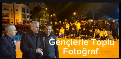 Gençleri kırmayan emniyet yetkileri toplu fotoğraf çektirdiler