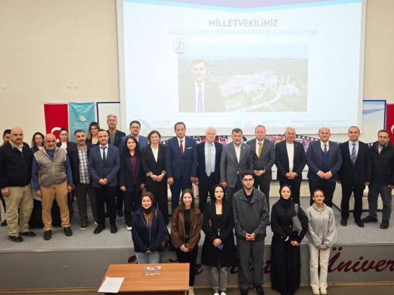 AK PARTİ MİLLETVEKİLİ ERCAN ÖZTÜRK, AKÇAKOCA’DA ÜNİVERSİTELİ GENÇLERLE BULUŞTU